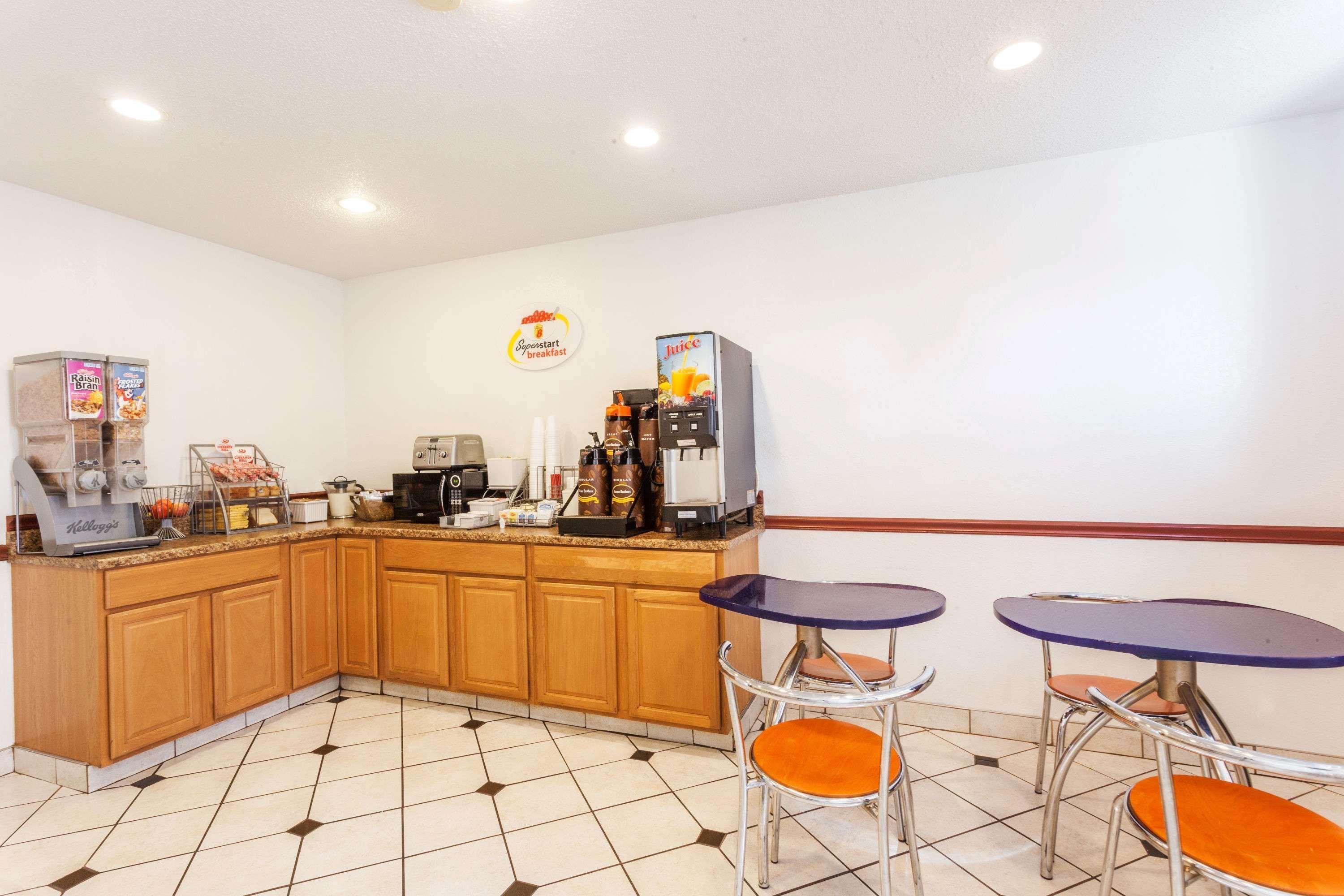 Super 8 By Wyndham Winchester Va Ngoại thất bức ảnh