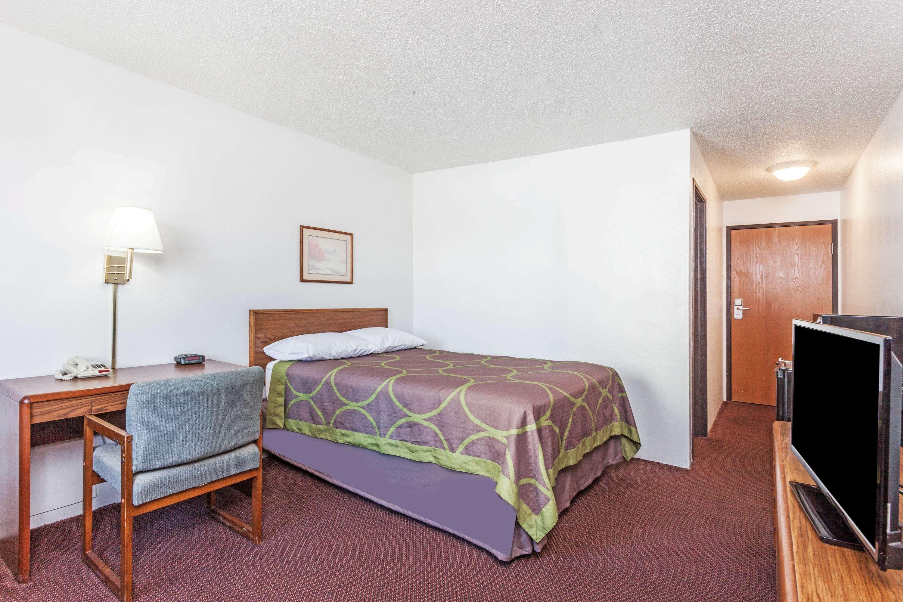 Super 8 By Wyndham Winchester Va Ngoại thất bức ảnh
